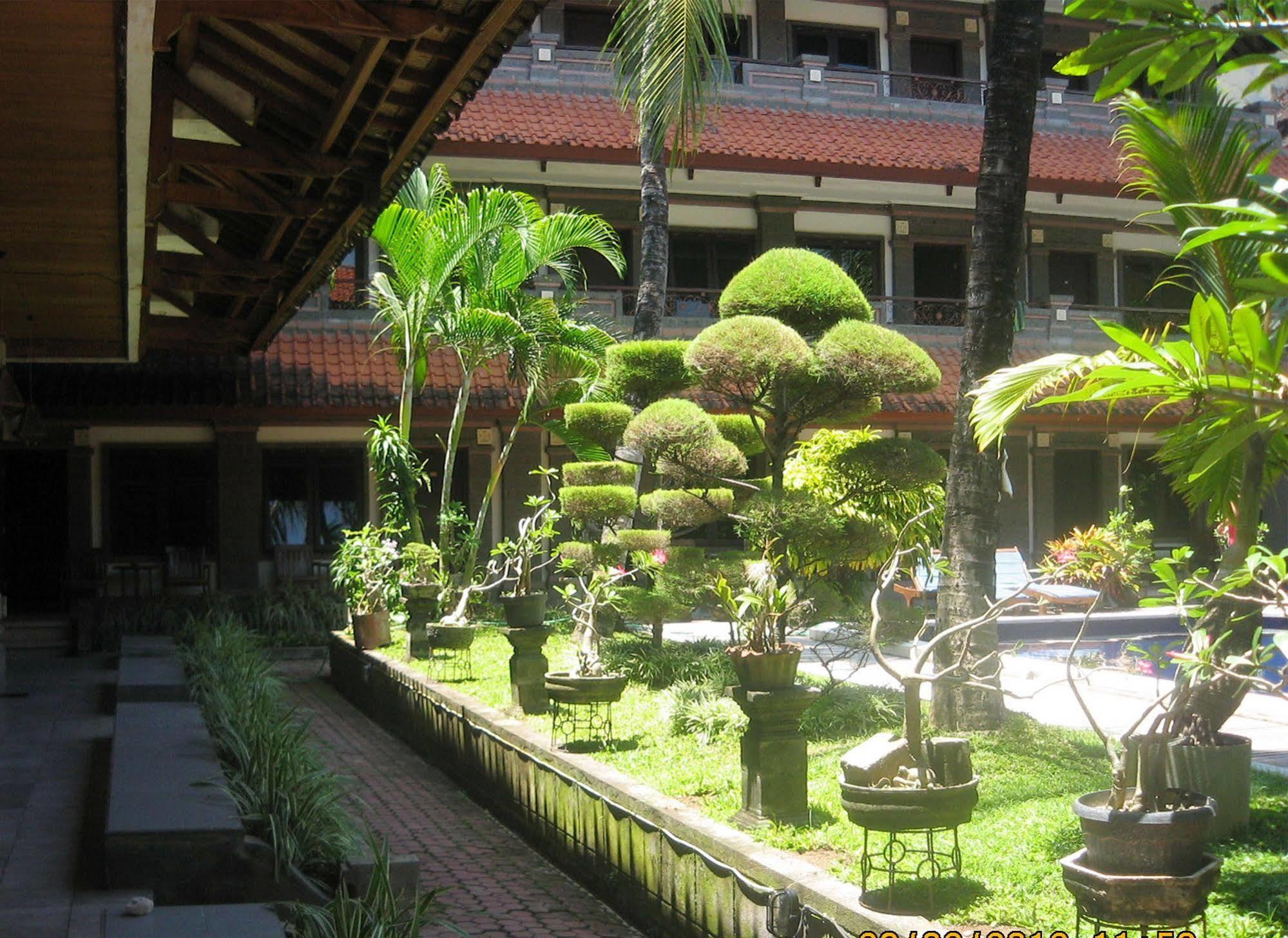 Hotel Puri Tanah Lot Kuta Lombok Εξωτερικό φωτογραφία