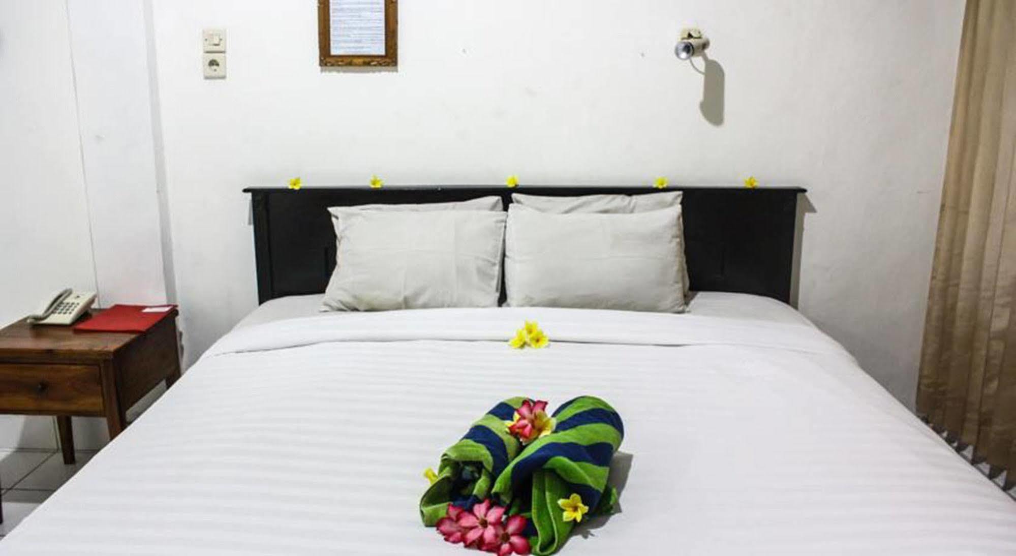 Hotel Puri Tanah Lot Kuta Lombok Εξωτερικό φωτογραφία